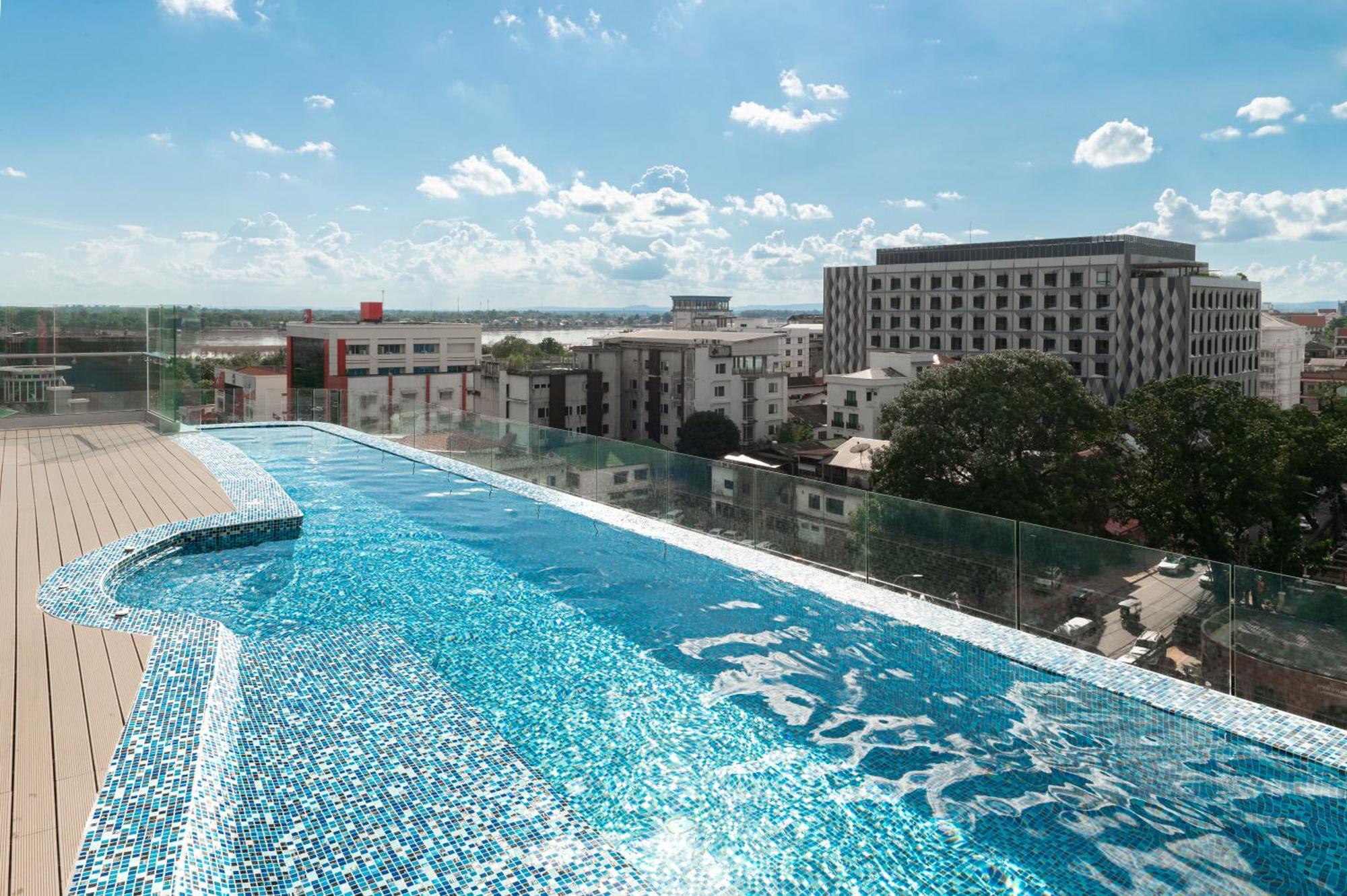 Cosi Vientiane Nam Phu Hotel Exterior foto
